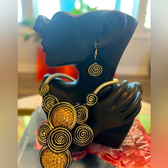 Boho style exaggerated necklace & earring combination set - Picture 1 of 5